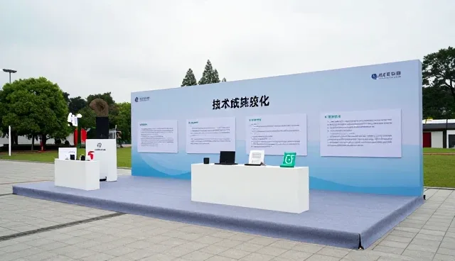 软件驱动下的客户沟通服务升级路径