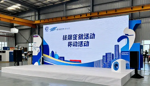 创意表达在平面设计中的新趋势与实践路径