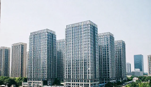 管理中的选型关注点与策划执行环节分析