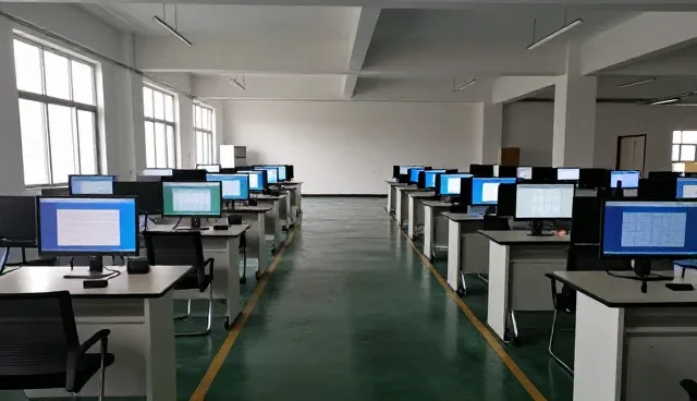 技术培训如何适应不同场景的性能需求