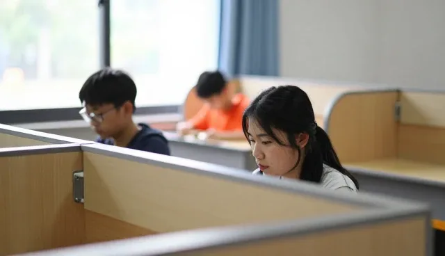 如何科学选择考试辅导培训服务
