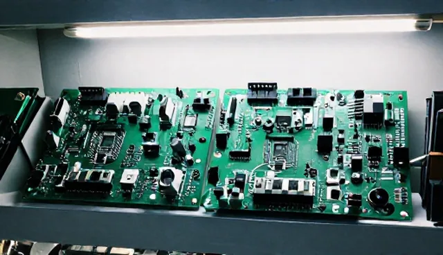 智能控制板在工业选型中的关键作用与未来趋势