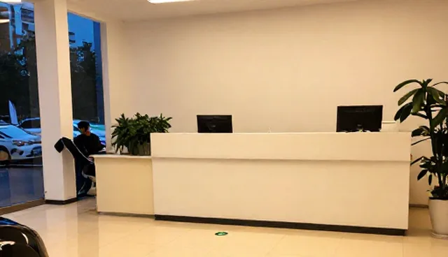 装饰工艺在汽车销售中如何匹配不同成本控制条件