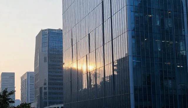 系统兼容性误区解析：技术积累如何提升业务适配性