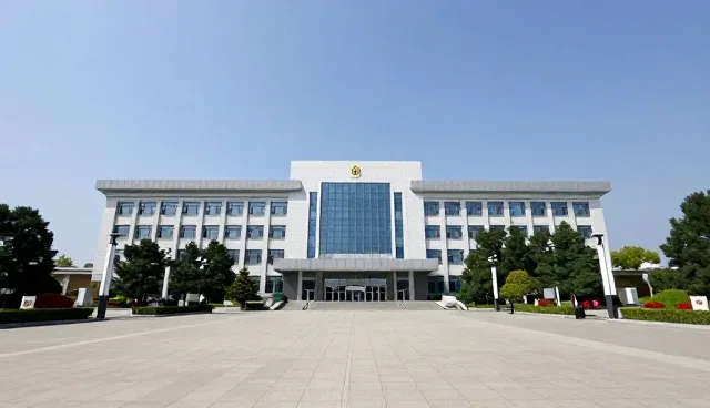集装箱设备操作中如何解决技术支持响应慢问题