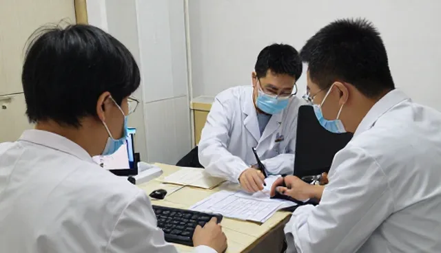 门诊服务在医疗流程中的适用条件与选择依据