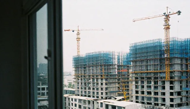 管道铺设施工中，土建施工与配套工程的取舍对比