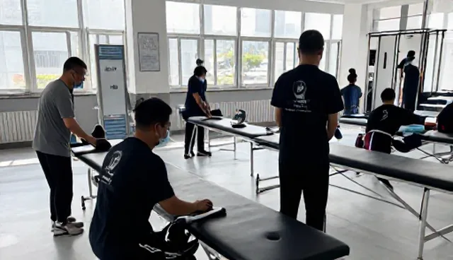 家庭健康教育如何解决医疗技术推广中的使用场景难题