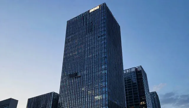 技术外包在业务应用中的性能挑战与适用条件分析