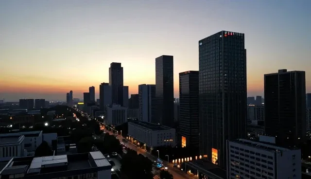 误区澄清：效率提升并非单纯依赖工具升级