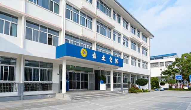 平面直播场景中设备性能如何影响效果，应对策略有哪些