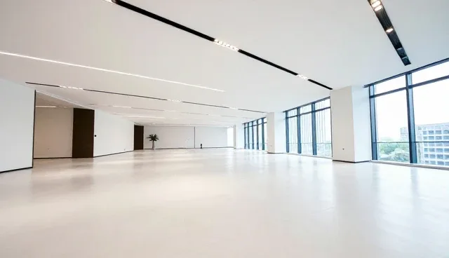 技术升级驱动企业展示套餐创新，行业资讯趋势成关键变量