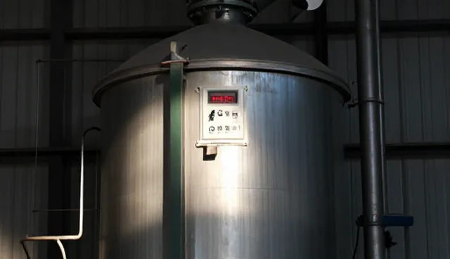 布袋除尘器在不同工况下的性能表现与维护要点