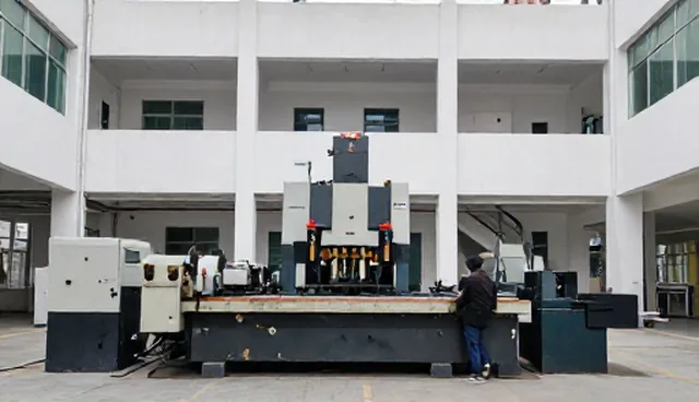 机械加工中心使用中的限制条件与操作要点
