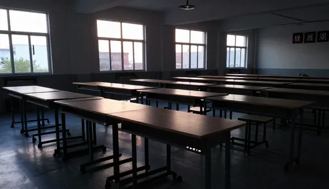 素质拓展项目选型中的关键考量因素分析