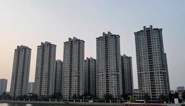 响应式网站定制，如何通过面料特性提升产品展示效果