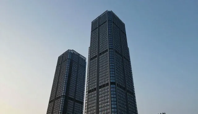 成果转化中技术支持如何平衡性能与适用条件