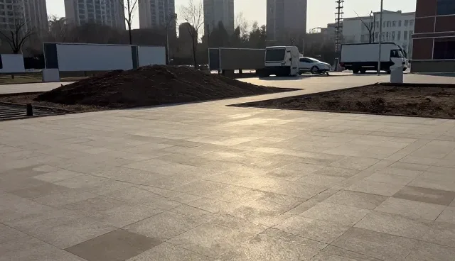 网络推广稳定性保障：两种做法的对比与取舍