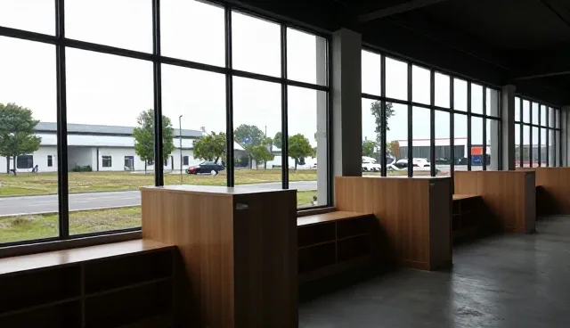 网站定制：本地市场商机撮合服务的关键一步