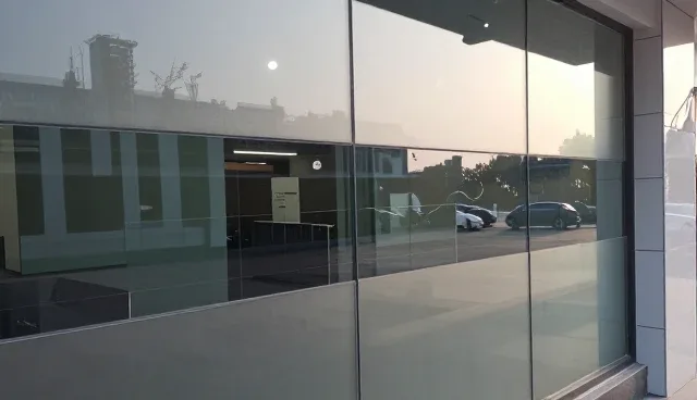 镜面玻璃售后支持中的供应链管理问题及处理方向
