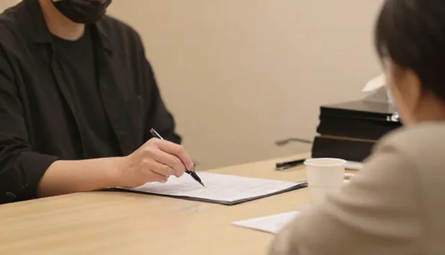 短视频制作效率提升的两种路径对比