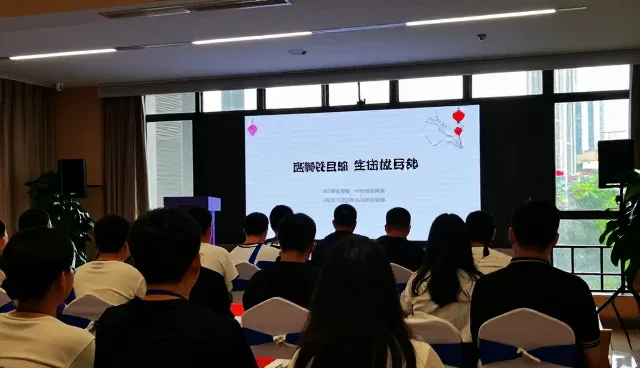 宁乡网站建设两种做法对比及实际取舍分析