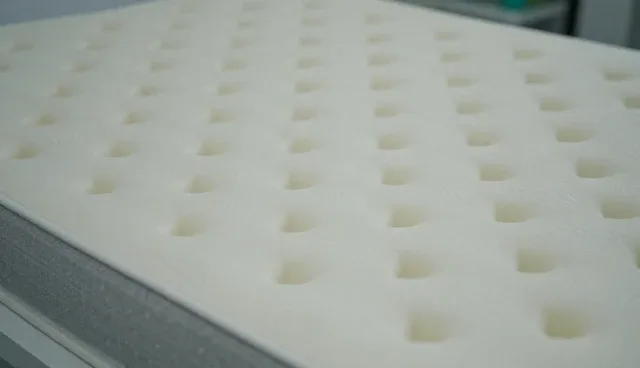 乳胶床垫成本控制中的选型与使用建议